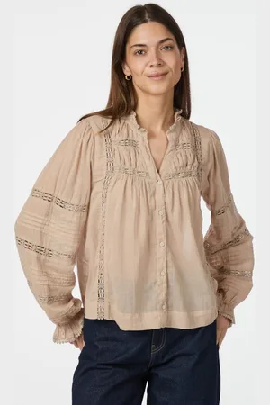 Neo Noir De blouse van is een stijlvolle dames blouse met een opstaande kraag en knoopsluiting