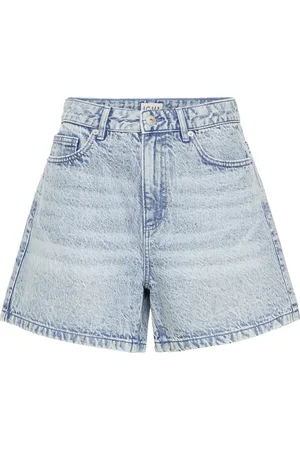Ichi De Short Aveny van is een stijlvolle dames short, ontworpen met een casual stijl en een hoge taille
