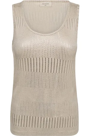 Freequent De top van is een mouwloze top met een minimalistisch design en een stijlvolle U-hals