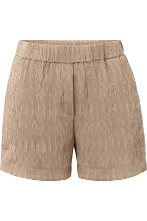 YAYA De short is een stijlvolle dames short met een casual uitstraling