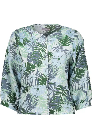 Geisha Dit jasje van is een stijlvolle zomerjas met een bloemenpatroon