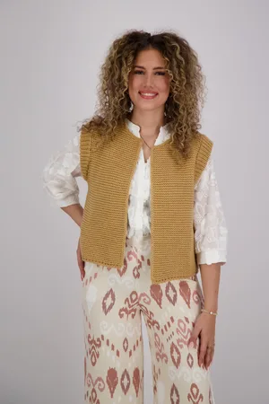 Bomont Gilet van , een veelzijdig en stijlvol dames gilet, is een must-have voor een minimalistische garderobe