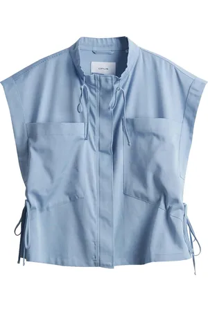 Opus Vest Windra van is een stijlvol dames vest met een casual en sportieve uitstraling