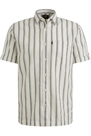 Vanguard Het Overhemd Dobby Stripe van biedt een casual stijl met een button down kraag en opstaande kraag, en heeft zakken op de voorzijde