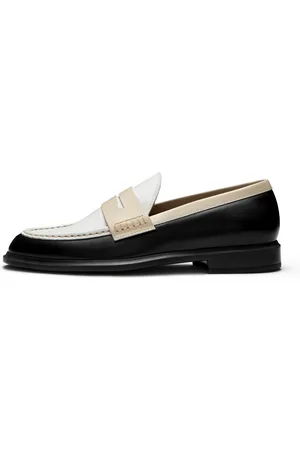 Brandfield Isabel Bernard Vendôme Blandine Zwart Crème Leren Loafers van Kalfsleer met Crème Details IB51015-10170