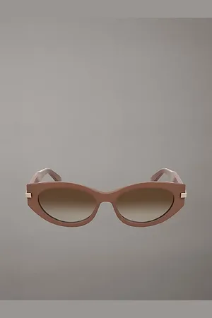 Calvin Klein Cat Eye zonnebril CK25502S