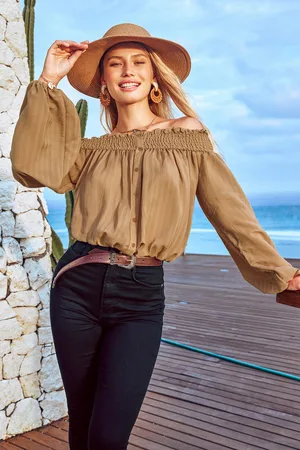 Cupshe Latte Off-Shoulder Blouse met Lange Mouwen