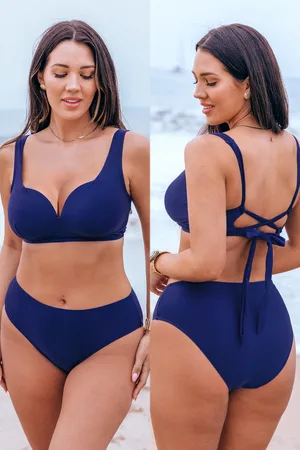 Cupshe Chasing Sunshine bikinitop met veters en halfhoge broek