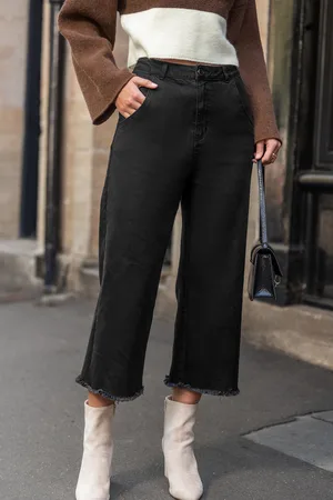 Cupshe Zwarte denim rechte pijpen gerafelde zoom cropped jeans