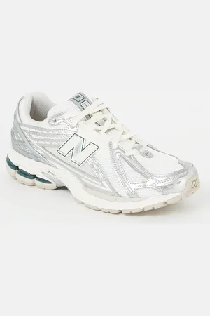 New Balance 1906R sneaker met mesh details