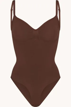 SKIMS Seamless Sculpt corrigerende body met plooidetail