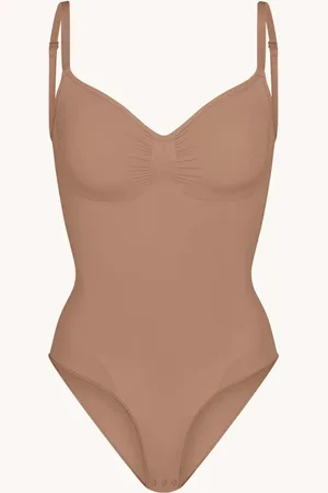 SKIMS Seamless Sculpt corrigerende body met plooidetail