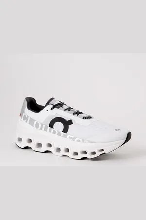 On Running Cloudmster sneaker met mesh details