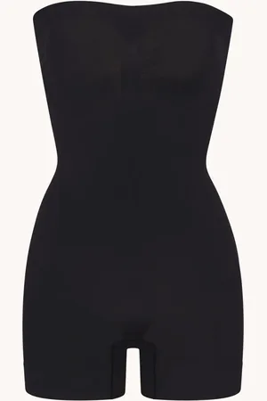 SKIMS Seamless Sculpt strapless corrigerende body
