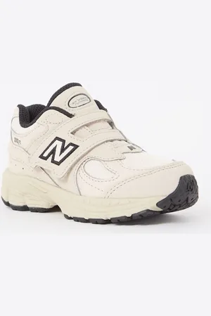 New Balance 2002 sneaker met logo