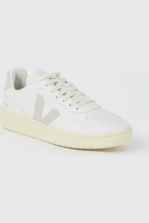 Veja V-90 sneaker van leer met suède details