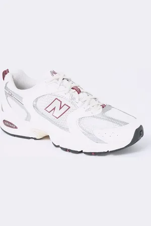 New Balance 530 sneaker van mesh met leren details