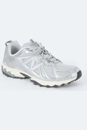 New Balance 610 sneaker met mesh details