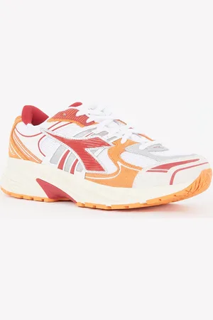 Diadora Mythos Star sneaker van mesh met details van suède