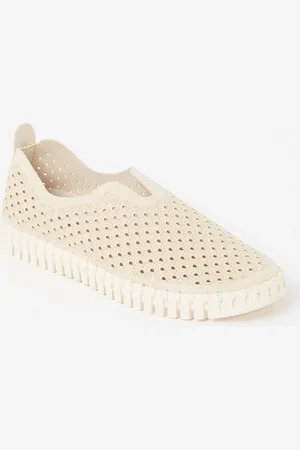 Ilse Jacobsen Tulip slip-on met cut-out details
