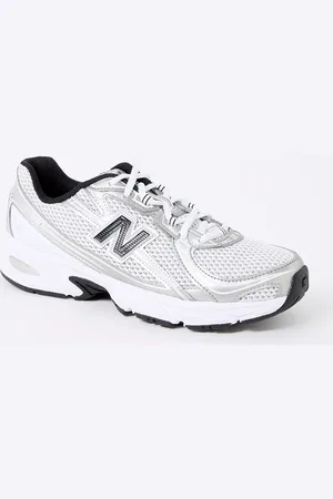 New Balance 740 sneaker met mesh details