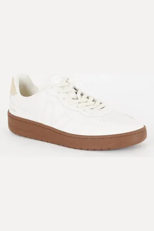 Veja V-90 sneaker van leer met suède details