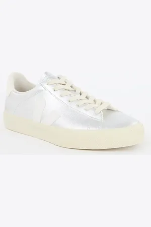 Veja Campo sneaker van leer met metallic finish