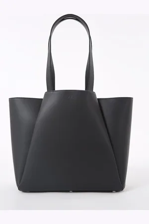 Kaai Pyramid schoudertas van leer met 15 inch laptopvak