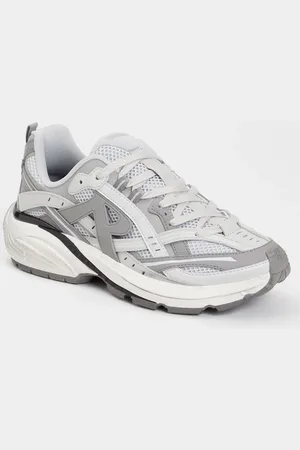 Represent Storm Runner met mesh details