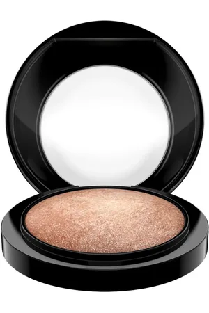 M·A·C Mineralize Skinfinish - highlighter