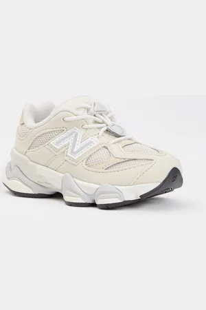 New Balance 9060 sneaker met suède details