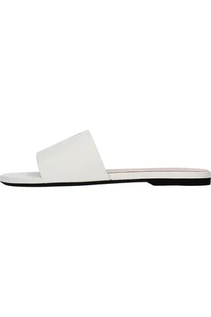 Nº21 Witte Sandalen