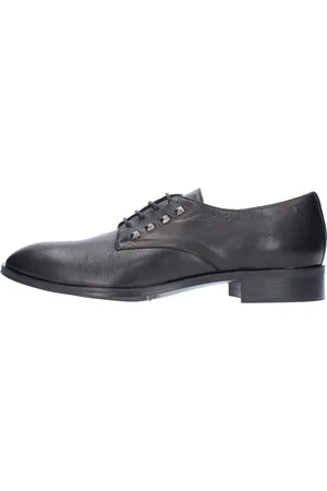 Cervone Lage Schoenen Zwart