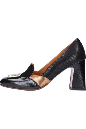 Chie Mihara Schoenen met Hak Zwart