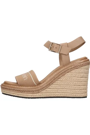 Calvin Klein Schoenen met beige hak