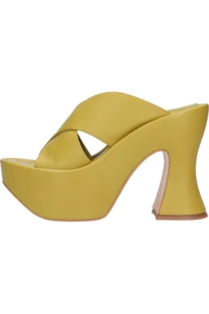 Paloma Barceló Mosterdsandalen