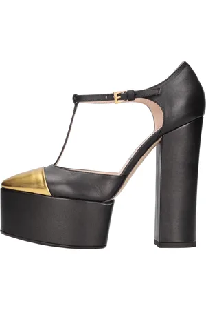 Nº21 Zwarte schoenen met hak
