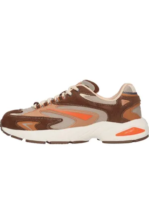 D.A.T.E. DATUM. Bruine sneakers