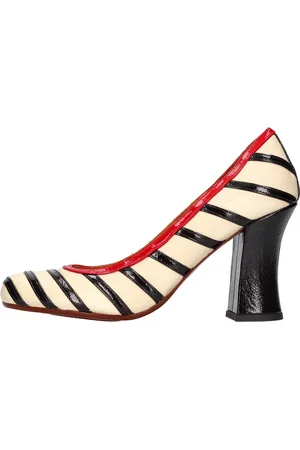 Chie Mihara Schoenen met veelkleurige hak