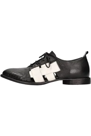 HUNDRED 100 Lage schoenen