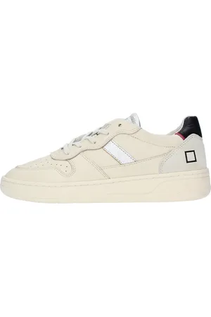 D.A.T.E. BIJ JOU THUIS. Beige sneakers