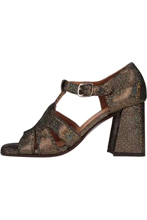 Chie Mihara Lage schoenen Goud