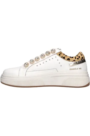 Emanuélle vee Witte sneakers