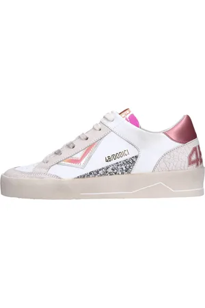 4b12 Witte sneakers