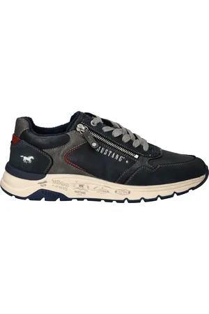 Mustang Sneakers