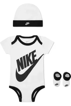 Nike Futura romper, muts en slofjes met logo