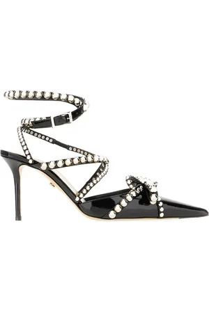 Mach & Mach 90 mm pumps verfraaid met studs