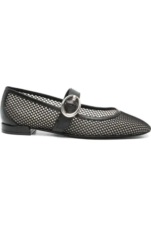 Stuart Weitzman Arabella ballerina