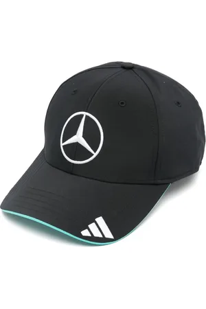 adidas X Mercedes pet met geborduurd logo