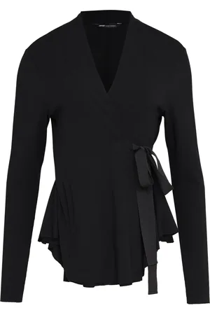Uma Raquel Davidowicz Vest met V